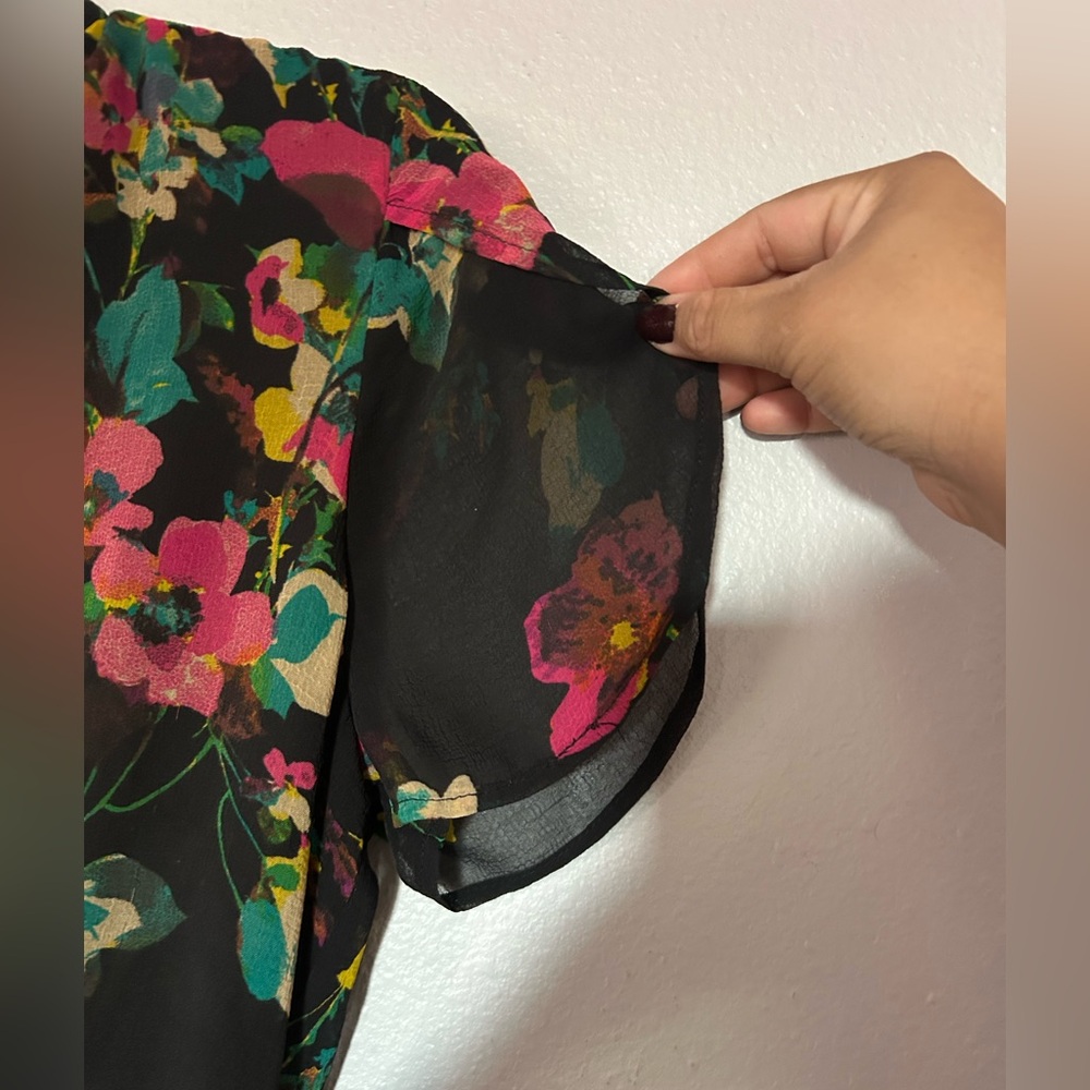 Kate Hill Black Floral Blouse - Picture 2 of 6